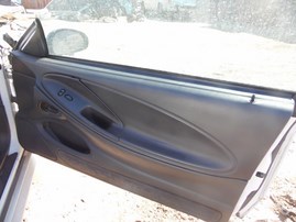 2004 FORD MUSTANG GT WHITE AT 4.6 F19067